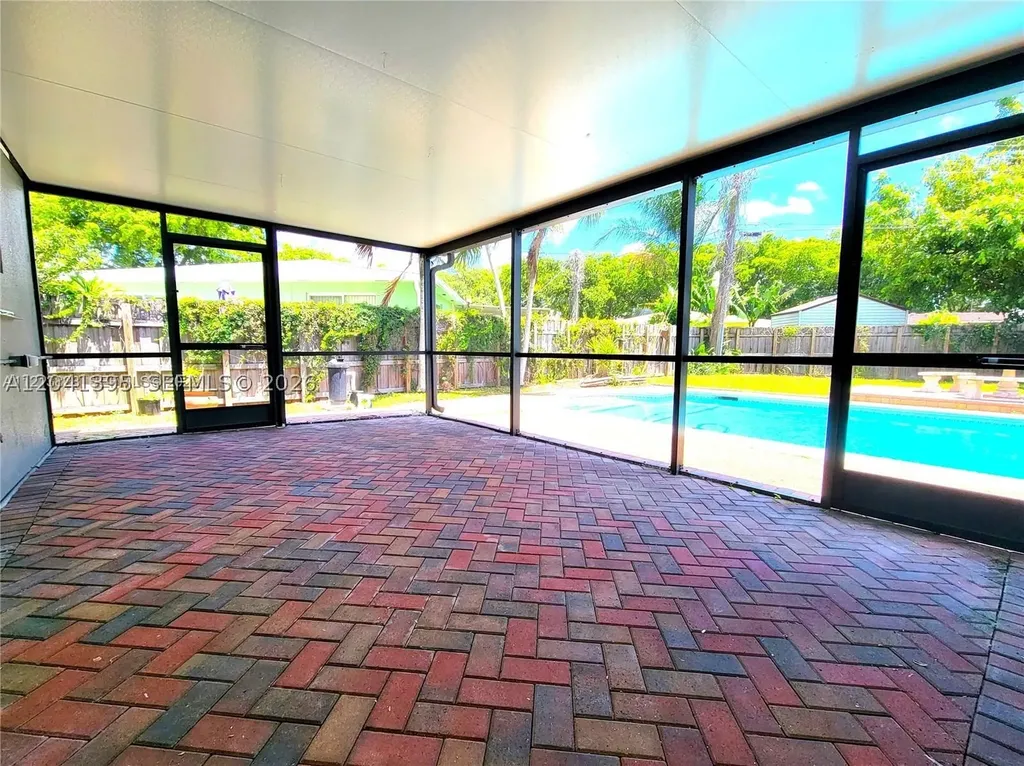 5721 Jefferson Street Hollywood FL 33023