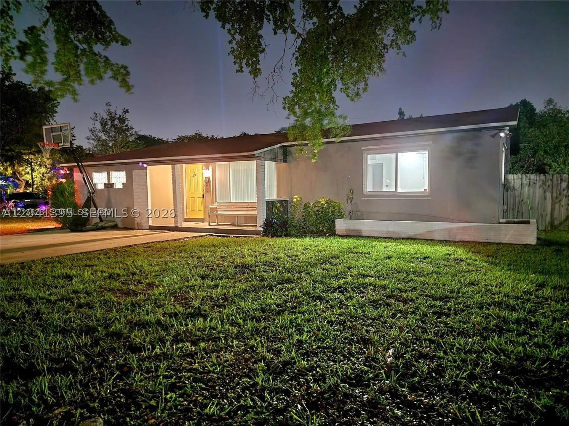 5721 Jefferson Street Hollywood FL 33023