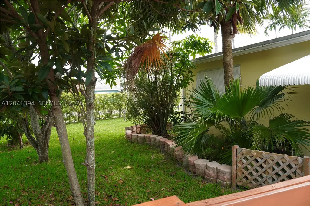 6701 Harding Street Hollywood FL 33024