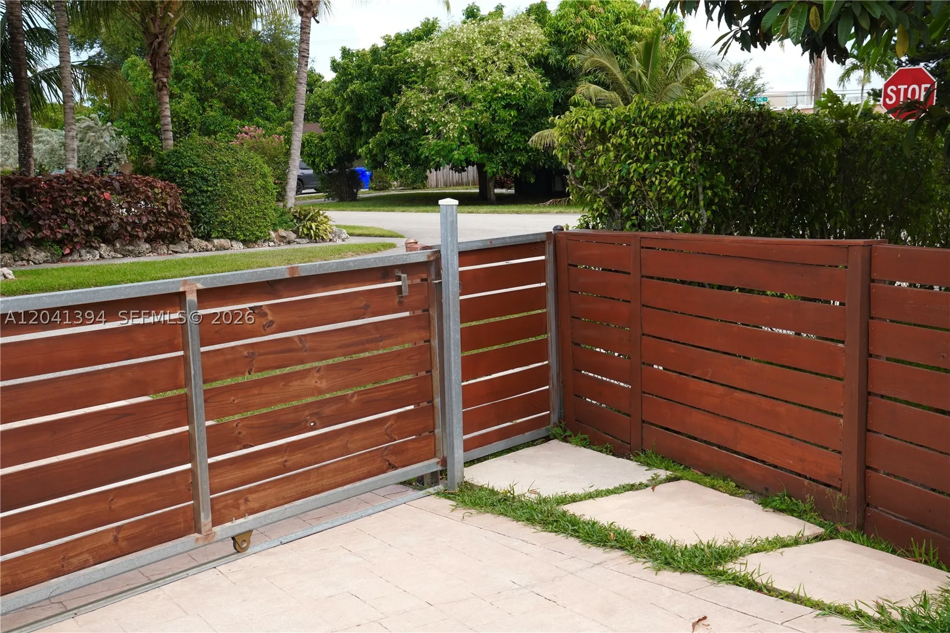 6701 Harding Street Hollywood FL 33024