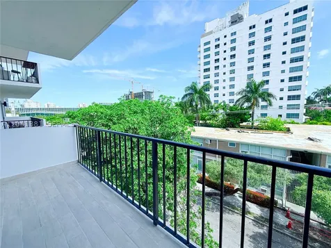 1900 Meridian Avenue Miami Beach FL 33139