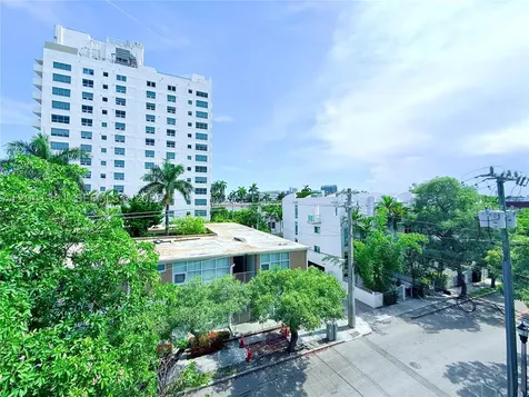 1900 Meridian Avenue Miami Beach FL 33139