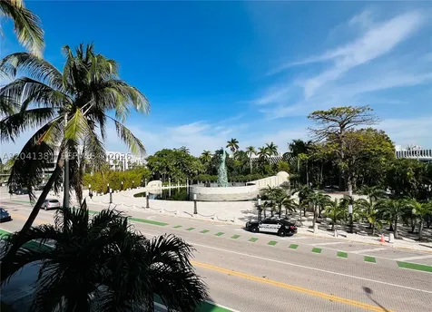 1900 Meridian Avenue Miami Beach FL 33139