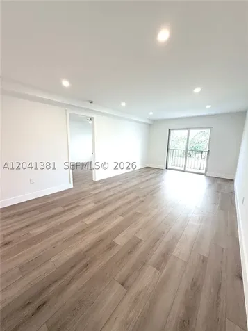 1900 Meridian Avenue Miami Beach FL 33139