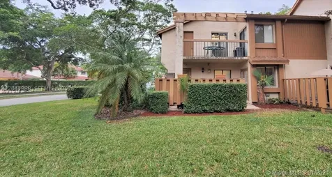 40 Wimbledon Lake Drive Plantation FL 33324