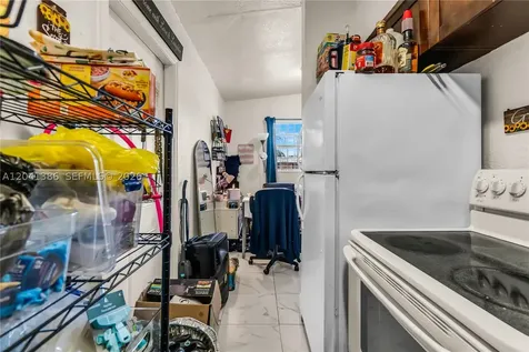 2910 NW 47th Street Miami FL 33142