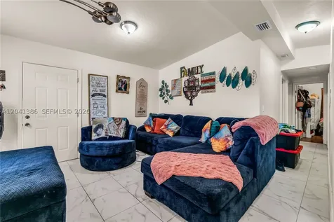 2910 NW 47th Street Miami FL 33142