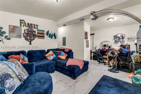 2910 NW 47th Street Miami FL 33142