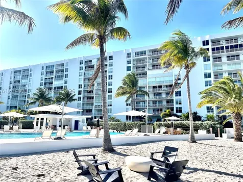 607 Ocean Drive Key Biscayne FL 33149
