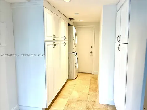 607 Ocean Drive Key Biscayne FL 33149