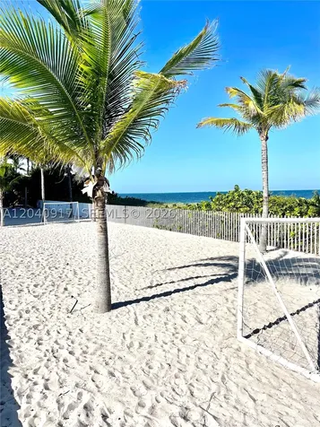 607 Ocean Drive Key Biscayne FL 33149