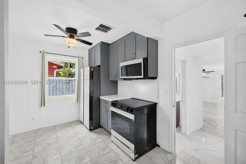 1836 SW 9th Avenue Fort Lauderdale FL 33315