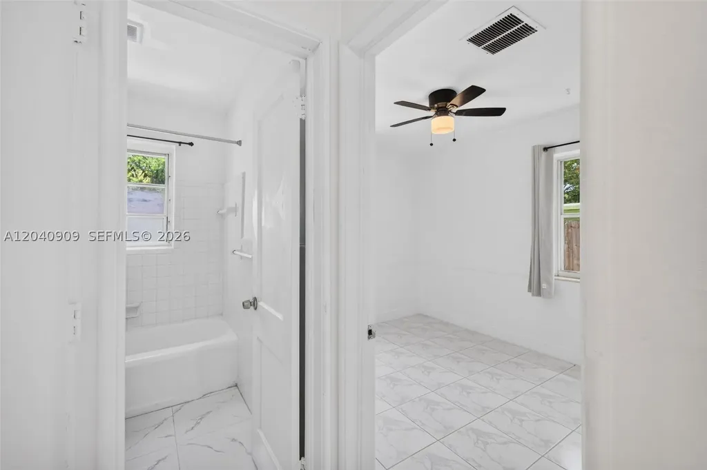 1836 SW 9th Avenue Fort Lauderdale FL 33315