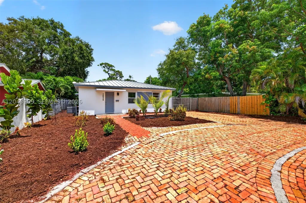 1836 SW 9th Avenue Fort Lauderdale FL 33315