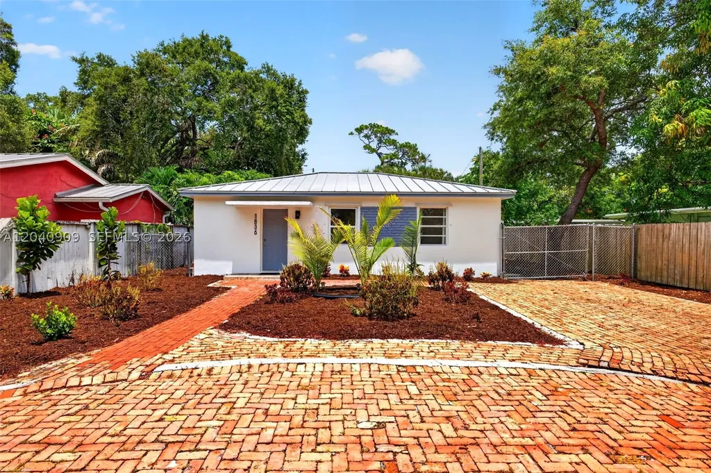 1836 SW 9th Avenue Fort Lauderdale FL 33315