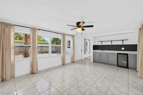 1836 SW 9th Avenue Fort Lauderdale FL 33315