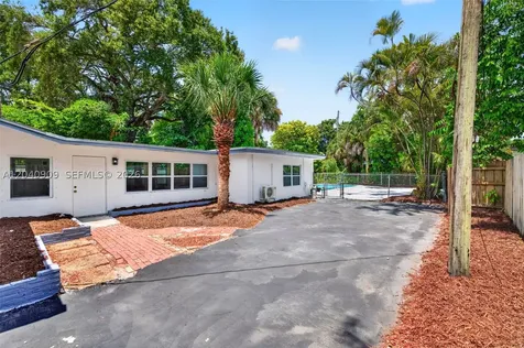 1836 SW 9th Avenue Fort Lauderdale FL 33315