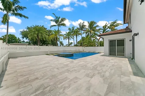 3040 SW 44th Court Dania Beach FL 33312
