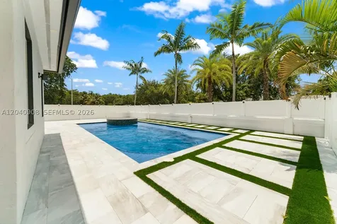 3040 SW 44th Court Dania Beach FL 33312