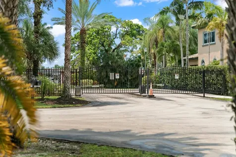 3040 SW 44th Court Dania Beach FL 33312