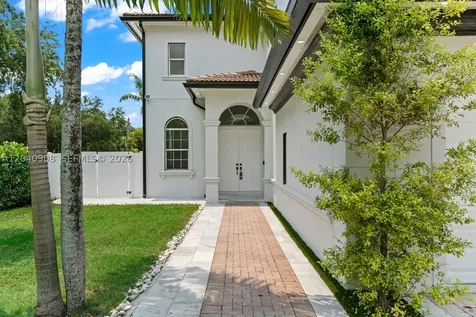 3040 SW 44th Court Dania Beach FL 33312