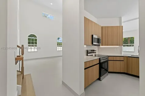 3040 SW 44th Court Dania Beach FL 33312