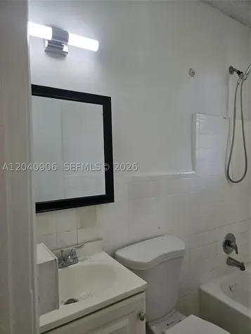 5223 SW 25th Street West Park FL 33023