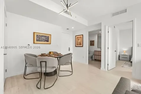 77 SE 5th Street Miami FL 33131