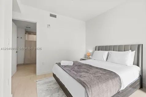 77 SE 5th Street Miami FL 33131