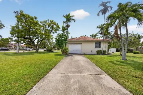 11405 SW 32nd Street Miami FL 33165