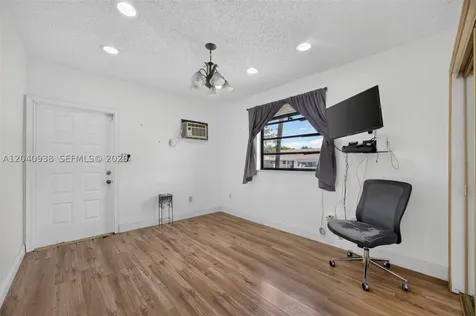 11405 SW 32nd Street Miami FL 33165