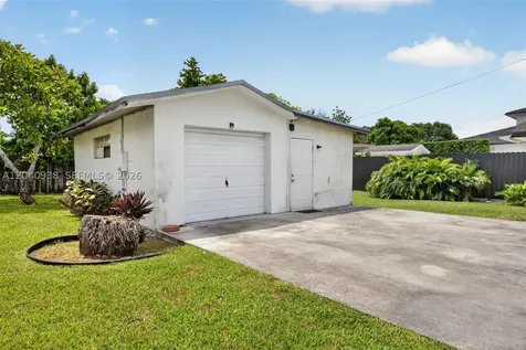 11405 SW 32nd Street Miami FL 33165