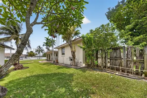 11405 SW 32nd Street Miami FL 33165