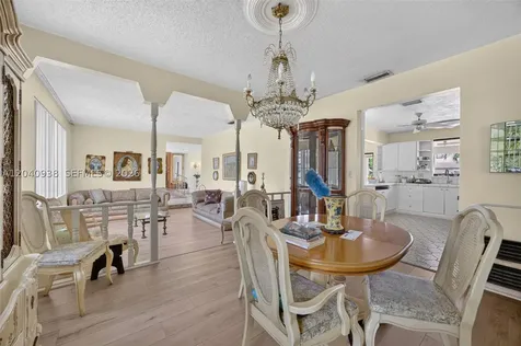 11405 SW 32nd Street Miami FL 33165