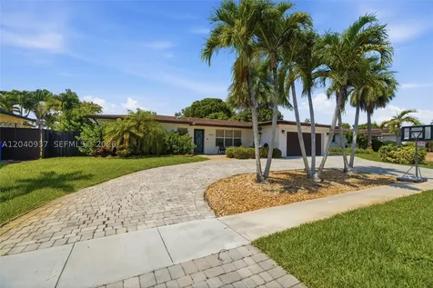 11700 NW 14th Street Pembroke Pines FL 33026