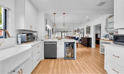 375 SW 32nd Road Miami FL 33129