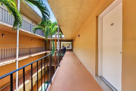 6780 W 2nd Court Hialeah FL 33012