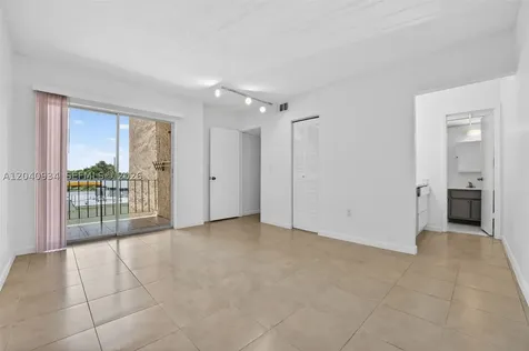 6780 W 2nd Court Hialeah FL 33012