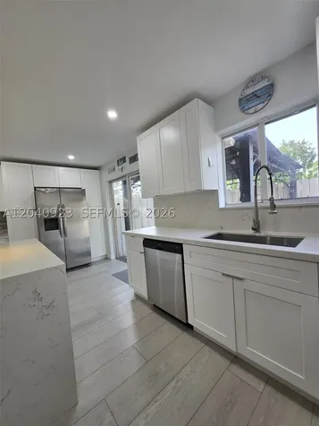17324 NW 74th Avenue Hialeah FL 33015
