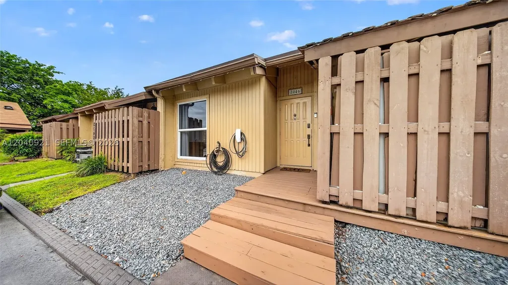 8046 SW 21st Court Davie FL 33324