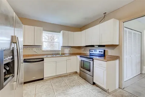 350 Sunshine Drive Coconut Creek FL 33066