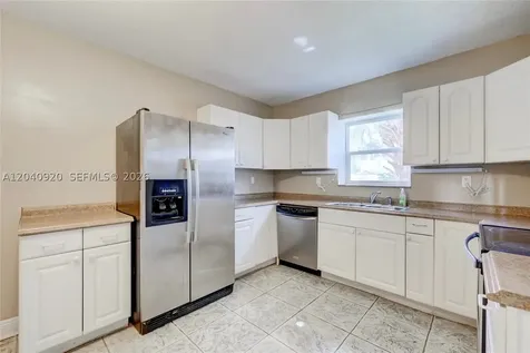 350 Sunshine Drive Coconut Creek FL 33066