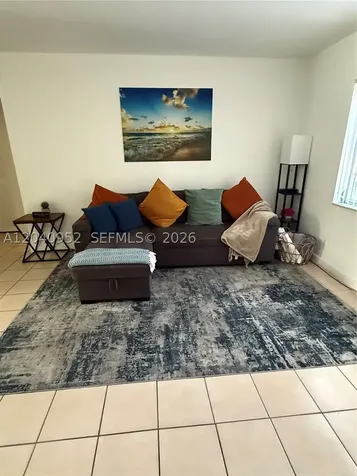 500 SW 7th Street Hallandale Beach FL 33009