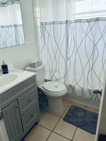 500 SW 7th Street Hallandale Beach FL 33009