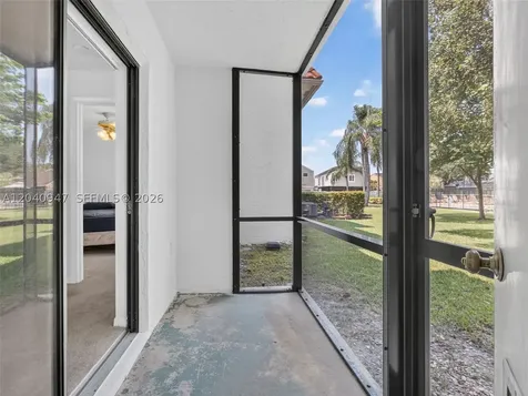 15718 E Waterside Circle Sunrise FL 33326