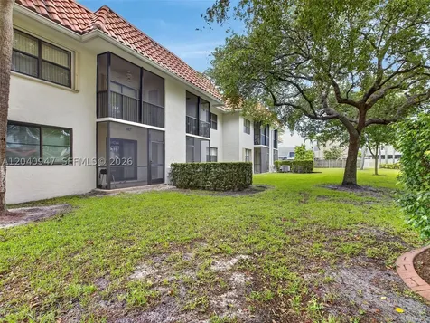 15718 E Waterside Circle Sunrise FL 33326