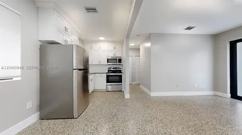 101 W 11th Street Hialeah FL 33010