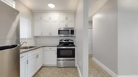 101 W 11th Street Hialeah FL 33010