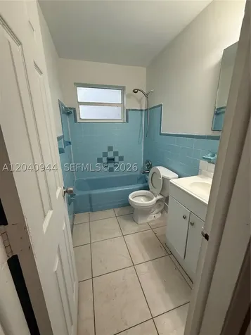 300 SW 9th Avenue Hallandale Beach FL 33009