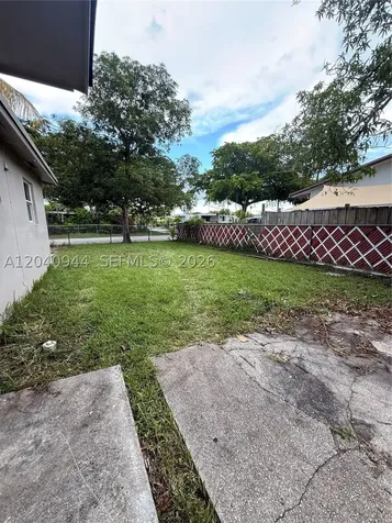 300 SW 9th Avenue Hallandale Beach FL 33009